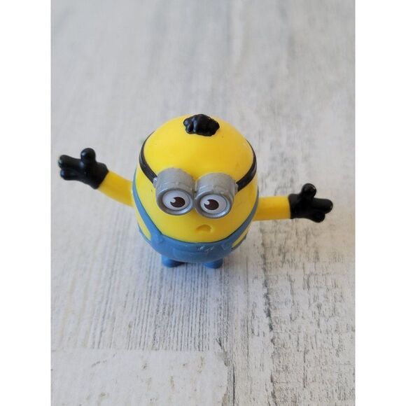 McDonald's minion confused surprise Despicable Me mini toy figure - Picture 1 of 6
